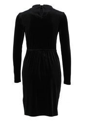 schwarzes Samtkleid von Zero