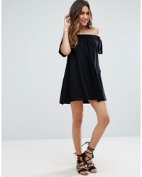 schwarzes schulterfreies Kleid von Asos