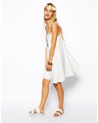 schwarzes schwingendes Kleid von Asos