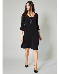 schwarzes schwingendes Kleid von Sara Lindholm by Happy Size