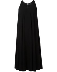 schwarzes schwingendes Kleid
