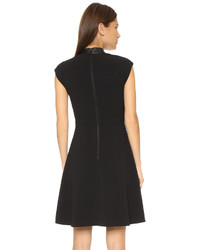 schwarzes Shirtkleid von Alice + Olivia