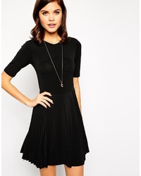 schwarzes Skaterkleid von Asos