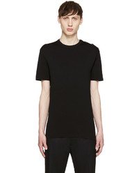 schwarzes Strick T-Shirt mit einem Rundhalsausschnitt