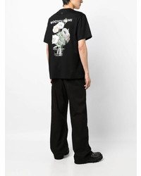 schwarzes T-Shirt mit einem Rundhalsausschnitt mit Blumenmuster von Wooyoungmi