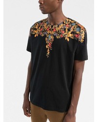 schwarzes T-Shirt mit einem Rundhalsausschnitt mit Blumenmuster von Marcelo Burlon County of Milan