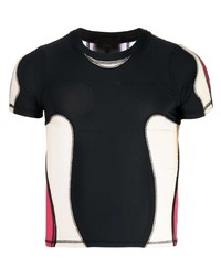 schwarzes T-Shirt mit einem Rundhalsausschnitt mit Flicken von Kusikohc