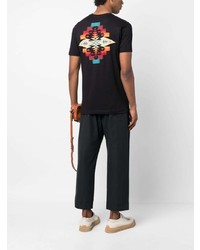 schwarzes T-Shirt mit einem Rundhalsausschnitt mit geometrischem Muster von Pendleton