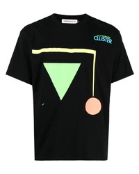 schwarzes T-Shirt mit einem Rundhalsausschnitt mit geometrischem Muster von Undercover