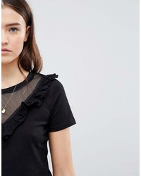 schwarzes T-Shirt mit einem Rundhalsausschnitt mit Rüschen von Glamorous