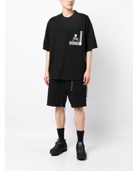 schwarzes T-Shirt mit einem Rundhalsausschnitt mit Schottenmuster von Mastermind Japan