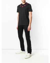 schwarzes T-Shirt mit einem Rundhalsausschnitt mit Sternenmuster von Givenchy