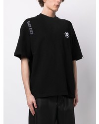 schwarzes T-Shirt mit einem Rundhalsausschnitt von AAPE BY A BATHING APE