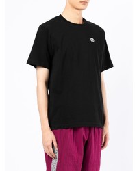 schwarzes T-Shirt mit einem Rundhalsausschnitt von AAPE BY A BATHING APE