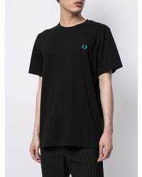 schwarzes T-Shirt mit einem Rundhalsausschnitt von Fred Perry