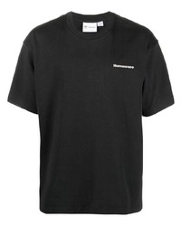 schwarzes T-Shirt mit einem Rundhalsausschnitt von adidas