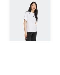 schwarzes T-Shirt mit einem Rundhalsausschnitt von adidas Sportswear