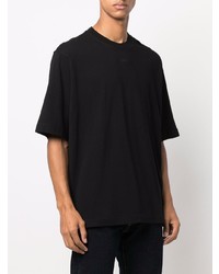 schwarzes T-Shirt mit einem Rundhalsausschnitt von Off-White