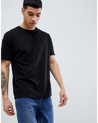 schwarzes T-Shirt mit einem Rundhalsausschnitt von ASOS DESIGN