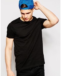 schwarzes T-Shirt mit einem Rundhalsausschnitt von Asos