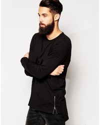 schwarzes T-Shirt mit einem Rundhalsausschnitt von Asos