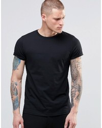 schwarzes T-Shirt mit einem Rundhalsausschnitt von Asos