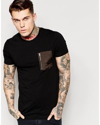 schwarzes T-Shirt mit einem Rundhalsausschnitt von Asos