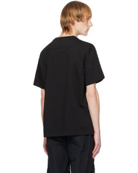 schwarzes T-Shirt mit einem Rundhalsausschnitt von LE17SEPTEMBRE