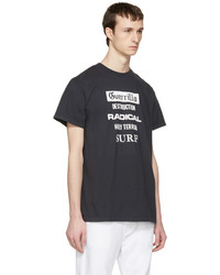 schwarzes T-Shirt mit einem Rundhalsausschnitt von Noon Goons