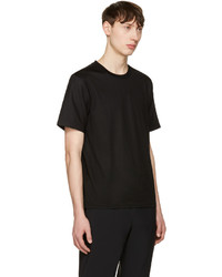 schwarzes T-Shirt mit einem Rundhalsausschnitt von Calvin Klein Collection