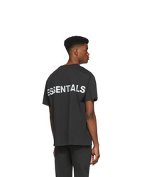 schwarzes T-Shirt mit einem Rundhalsausschnitt von Essentials