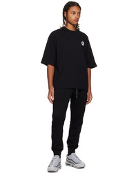 schwarzes T-Shirt mit einem Rundhalsausschnitt von AAPE BY A BATHING APE