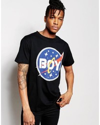 schwarzes T-Shirt mit einem Rundhalsausschnitt von Boy London
