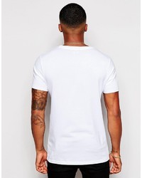 schwarzes T-Shirt mit einem Rundhalsausschnitt von Asos