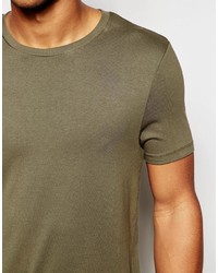 schwarzes T-Shirt mit einem Rundhalsausschnitt von Asos