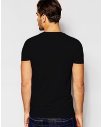 schwarzes T-Shirt mit einem Rundhalsausschnitt von Asos