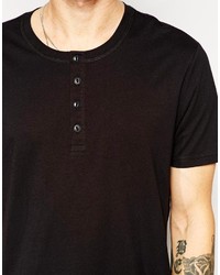 schwarzes T-Shirt mit einem Rundhalsausschnitt von Asos