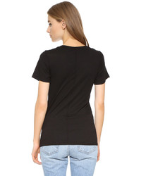 schwarzes T-Shirt mit einem Rundhalsausschnitt von Monrow
