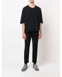 schwarzes T-Shirt mit einem Rundhalsausschnitt von Homme Plissé Issey Miyake