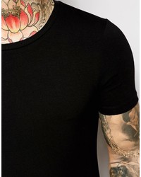 schwarzes T-Shirt mit einem Rundhalsausschnitt von Asos