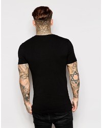 schwarzes T-Shirt mit einem Rundhalsausschnitt von Asos