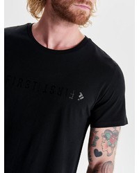 schwarzes T-Shirt mit einem Rundhalsausschnitt von FIRST