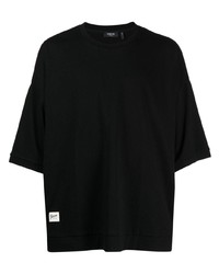 schwarzes T-Shirt mit einem Rundhalsausschnitt von FIVE CM