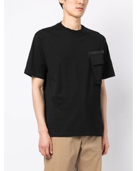 schwarzes T-Shirt mit einem Rundhalsausschnitt von Belstaff