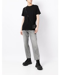 schwarzes T-Shirt mit einem Rundhalsausschnitt von Armani Exchange