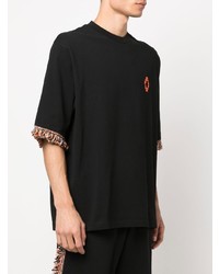 schwarzes T-Shirt mit einem Rundhalsausschnitt von Marcelo Burlon County of Milan