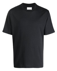 schwarzes T-Shirt mit einem Rundhalsausschnitt von Haikure