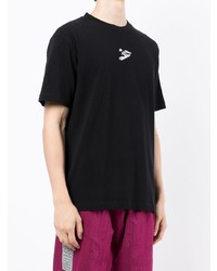 schwarzes T-Shirt mit einem Rundhalsausschnitt von Off-White