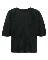 schwarzes T-Shirt mit einem Rundhalsausschnitt von Homme Plissé Issey Miyake