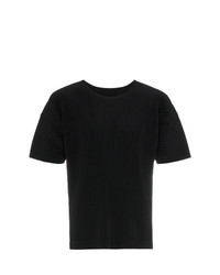 schwarzes T-Shirt mit einem Rundhalsausschnitt von Homme Plissé Issey Miyake